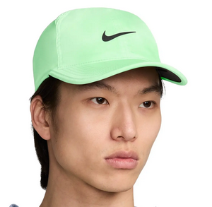 Nike Dri-FIT Club Unstructured Featherlight Cap-Tréninková kšiltovka světle zelená